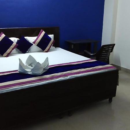 Sapphire Residency Noida Bagian luar foto